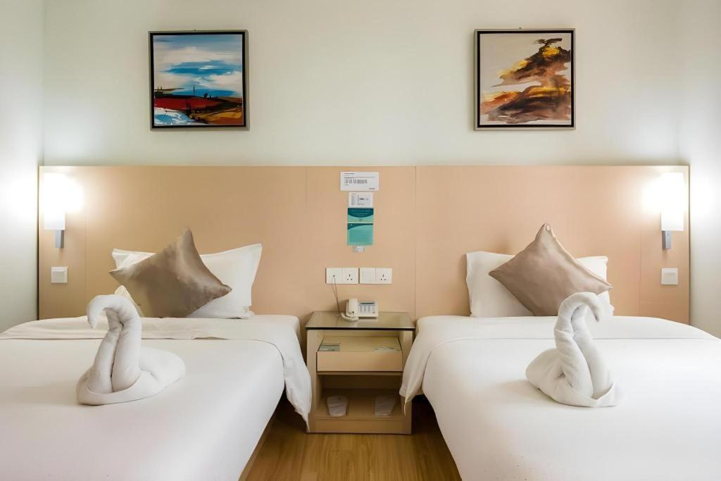 Hotel City Comfort Inn Puchong Extérieur photo