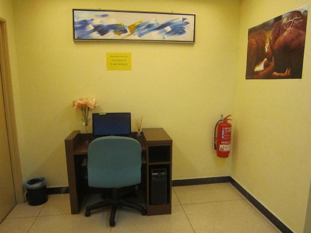 Hotel City Comfort Inn Puchong Extérieur photo