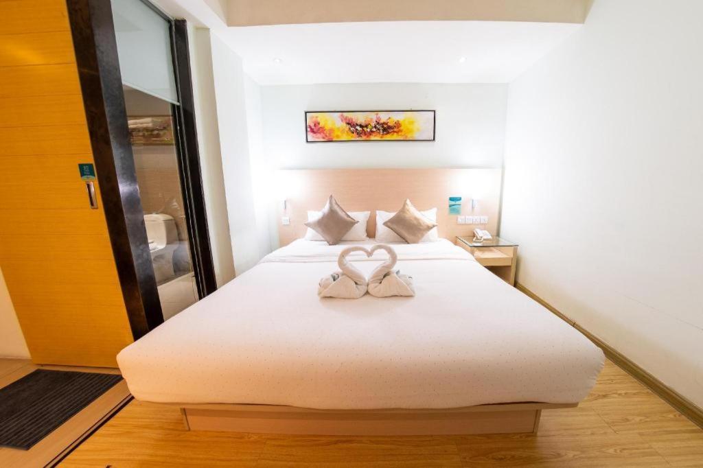 Hotel City Comfort Inn Puchong Extérieur photo