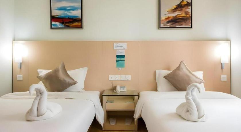 Hotel City Comfort Inn Puchong Extérieur photo